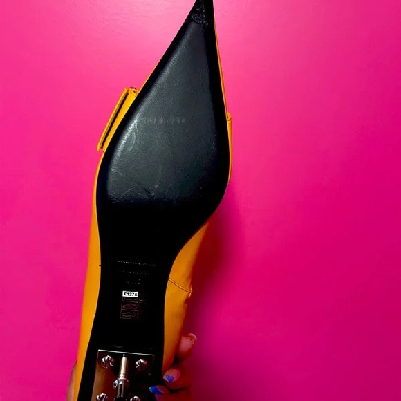 💛✨ BALENCIAGA Calf Skin Belt Bootie - Size 40.5/10 - Picture 4 of 9